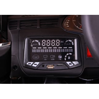 Audi Q7 Quattro S-Line na akumulator Czerwony + Pilot + Wolny Start + EVA + Radio MP3 LED