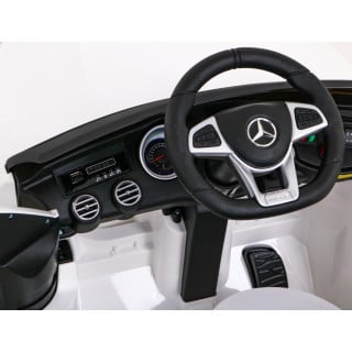 Mercedes Benz GLC63S dla dzieci Biały + Pilot + Napęd 4x4 + MP3 LED + EVA + Wolny Start