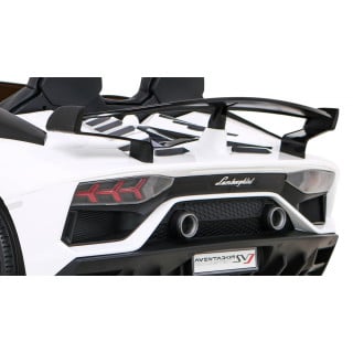 Vehicle Lamborghini SVJ DRIFT White