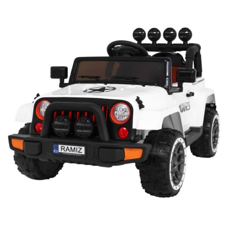 Full Time off-road vehicle 4WD White