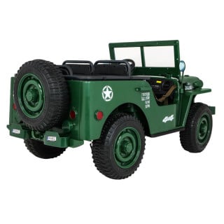 Retro Military Vehicle 4x4 Green