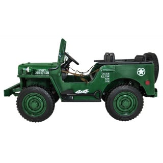 Retro Military Vehicle 4x4 Green