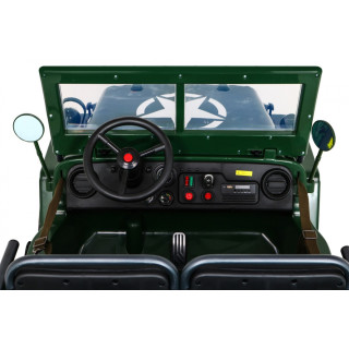 Retro Military Vehicle 4x4 Green