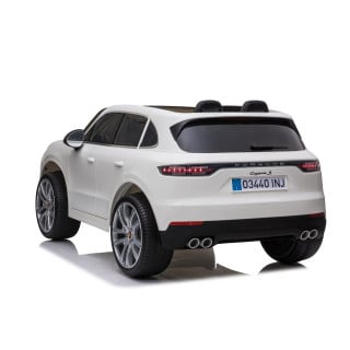 Porsche Cayenne S vehicle Painting White