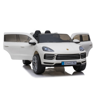 Porsche Cayenne S vehicle Painting White