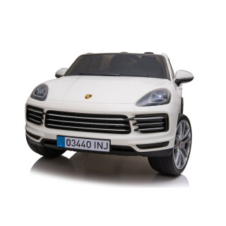 Porsche Cayenne S vehicle Painting White