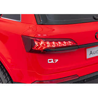 Audi Q7 NEW LIFT vehicle Red