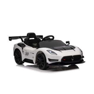 Maserati MC20 GT2 vehicle White