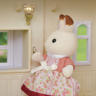 SYLVANIAN FAMILIES Kaimo namas su raudonu stogu