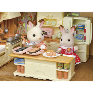 SYLVANIAN FAMILIES Kaimo namas su raudonu stogu