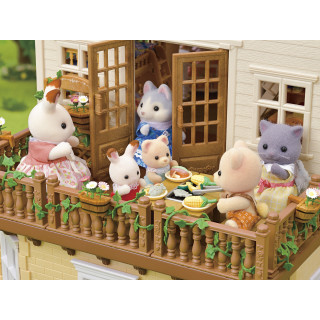 SYLVANIAN FAMILIES Kaimo namas su raudonu stogu