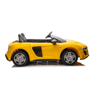 Audi Spyder R8 LIFT vehicle Yellow