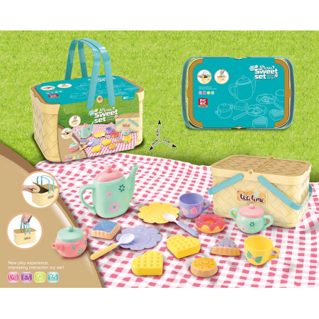 Picnic Set with Basket + Accessories