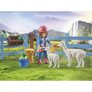 PLAYMOBIL WORLD OF HORSES Arklidės su Amelia ir Whisper 71353