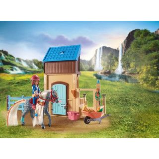 PLAYMOBIL WORLD OF HORSES Arklidės su Amelia ir Whisper 71353