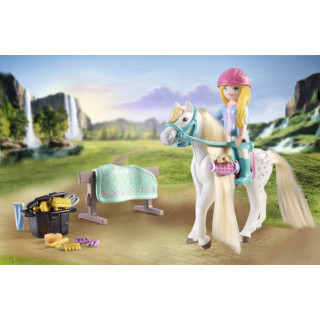 PLAYMOBIL WORLD OF HORSES Arklių plovykla su Isabella ir Lioness 71354