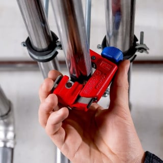 Vamzdžių (metalinių) mini pjoviklis 3-30mm KNIPEX TubiX S