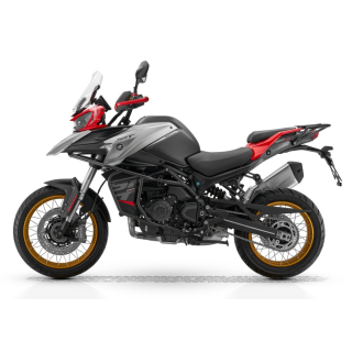 QJMOTOR SRT900SX motociklas